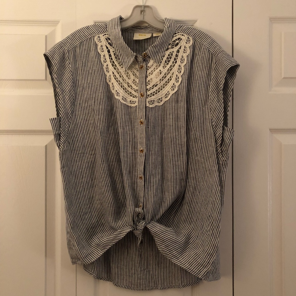 Anthropologie crochet detail button down top